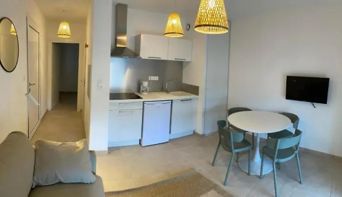 T2 Neuf Vue Mer, Piscine Chauffee N194 Linguizzetta