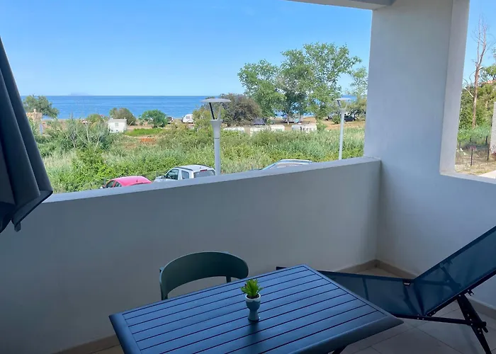 T2 Neuf Vue Mer, Piscine Chauffee N194 *